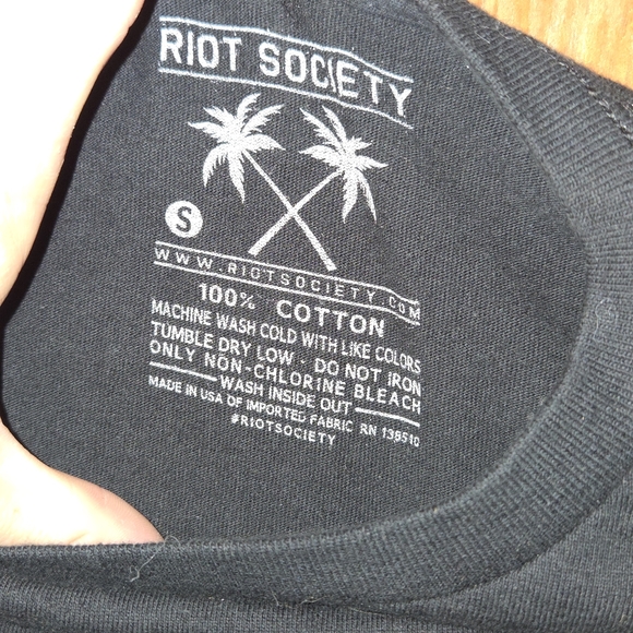 Riot Society T-shirt Sasquatch - Picture 2 of 3